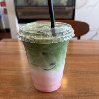 Mizuri Coffee - Strawberry Matcha - Coffee & Tea Near Me - Arcadia, California Mizuri Coffee - Strawberry Matcha - Coffee & Tea Near Me - Arcadia, California