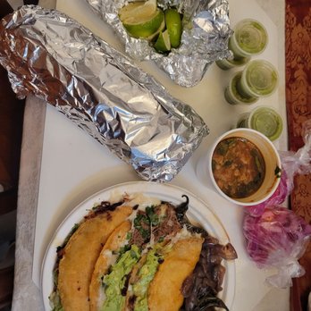 El Aguacatero Tacos - Massive burrito, quesabirrias, consome, limes, salsa, onions - Tacos Near Me El Aguacatero Tacos - Massive burrito, quesabirrias, consome, limes, salsa, onions - Tacos Near Me