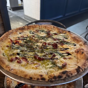 Rocca Pizzeria - Pesto pizza, delicious. - Italian Near Me - Baton Rouge, Louisiana Rocca Pizzeria - Pesto pizza, delicious. - Italian Near Me - Baton Rouge, Louisiana