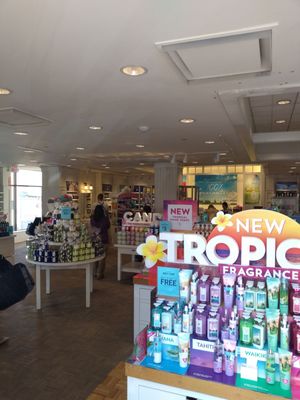 Bath Body Works 41 S Evergreen Ave Arlington Heights Il Cosmetics Fragrance Mapquest Bath Body Works 41 S Evergreen Ave Arlington Heights Il Cosmetics Fragrance Mapquest