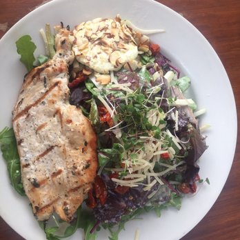bellagreen - Ruggles Green goat cheese salad with chicken - American Near Me - Houston, Texas