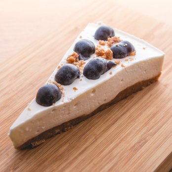 Happy Café - cheesecake myrtilles - Coffee & Tea Near Me - Paris, 75 Happy Café - cheesecake myrtilles - Coffee & Tea Near Me - Paris, 75