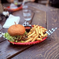 Falafel Burger