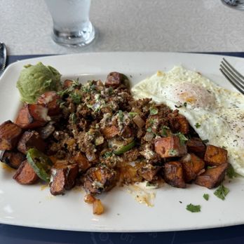 Bessie's Diner - Sweet and spicy hash - New American Near Me - Janesville, Wisconsin Bessie's Diner - Sweet and spicy hash - New American Near Me - Janesville, Wisconsin