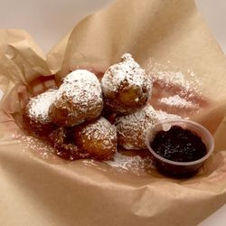 Zini Louisville - Zeppole doughnuts with berry jam