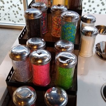 Molly's Cupcakes - Sprinkle bar?! - Cupcakes Near Me - Liberty Township, Ohio