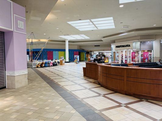 Boynton Beach Mall by null