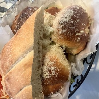 Giannis Italian Restaurant - Italian Near Me - Pompano Beach, Florida