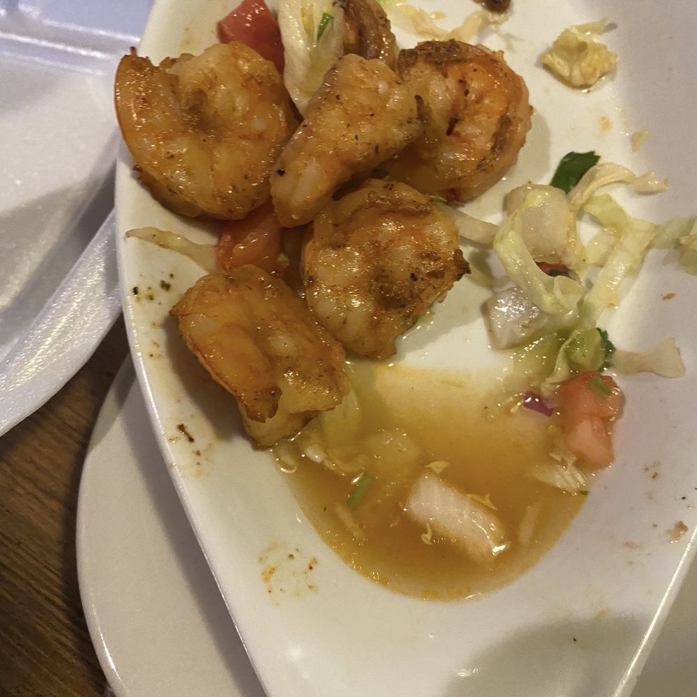 Cinco de Mayo - Side of Grilled shrimp  but it's so greasy and watery :'( - Mexican Near Me - Concord, North Carolina