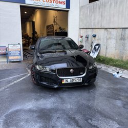 Peak Customs and Collision