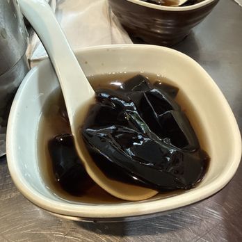 Din‘s Kitchen - Free Dessert! - Dim Sum Near Me - Brooklyn, New York