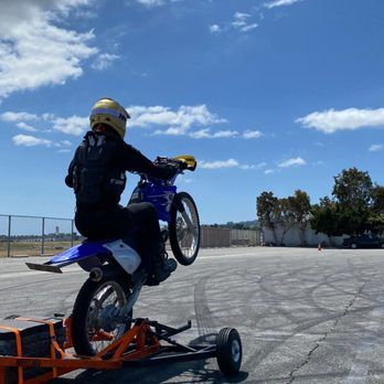 Live 100 Moto - still learning throttle control - Motorcycle Rental Near Me - Hawthorne , California Live 100 Moto - still learning throttle control - Motorcycle Rental Near Me - Hawthorne , California