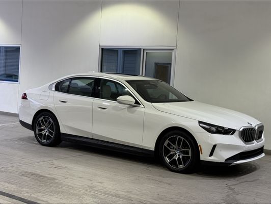 BMW OF CAMARILLO - Updated January 2026 - 94 Photos & 361 Reviews - 411 ...