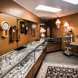 R & R Estate Jewelers