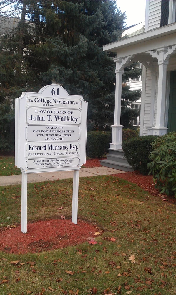 Edward Murnane, Esq. Professional Legal Services - divorce attorney in Milford, CT