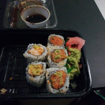 Damo Eating - spicy tuna & spicy mango shrimp - Sushi Bars Near Me - Landing, New Jersey Damo Eating - spicy tuna & spicy mango shrimp - Sushi Bars Near Me - Landing, New Jersey