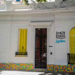 Almacén de Juegos Ludoteca - Fachada