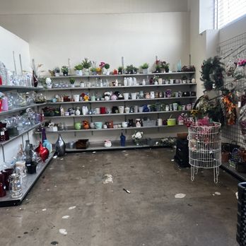 Eco Thrift - Decor - Thrift Stores Near Me - Sacramento, California