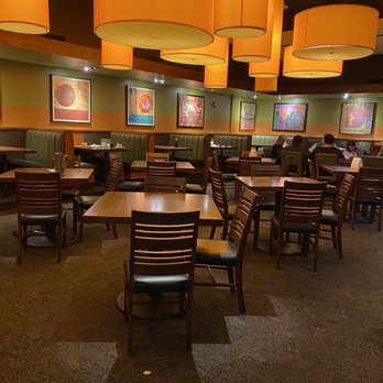 Houlihan's - Empty restaurant. Poor service. Rudest manager (Brandon) in Columbus - Bars Near Me - Columbus, Georgia Houlihan's - Empty restaurant. Poor service. Rudest manager (Brandon) in Columbus - Bars Near Me - Columbus, Georgia