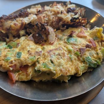 Thomas's Ham & Eggery - My Cajun omelet - Breakfast & Brunch Near Me - Carle Place, New York Thomas's Ham & Eggery - My Cajun omelet - Breakfast & Brunch Near Me - Carle Place, New York