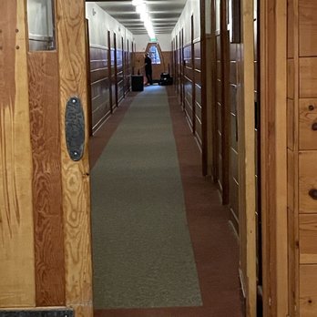 Timberline Lodge - Ski Resorts Near Me - Government Camp, Oregon
