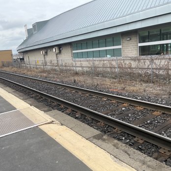 Burlington GO Station - Train Stations Near Me - Burlington, Ontario Burlington GO Station - Train Stations Near Me - Burlington, Ontario