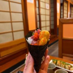 Hand rolls