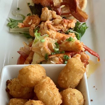 Hot Tuna - Yes Lobster and bacon Benedict & crab Benedict - Bars Near Me - Virginia Beach, Virginia Hot Tuna - Yes Lobster and bacon Benedict & crab Benedict - Bars Near Me - Virginia Beach, Virginia
