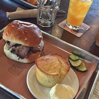 Pig In a Pickle - Beef brisket, cornbread, Arnold Palmer! - Barbeque Near Me - Corte Madera, California Pig In a Pickle - Beef brisket, cornbread, Arnold Palmer! - Barbeque Near Me - Corte Madera, California