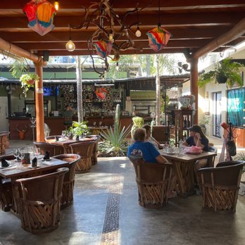 De Cantaro - Outdoor dining area & bar. - Steakhouses Near Me - Puerto Vallarta, JAL De Cantaro - Outdoor dining area & bar. - Steakhouses Near Me - Puerto Vallarta, JAL