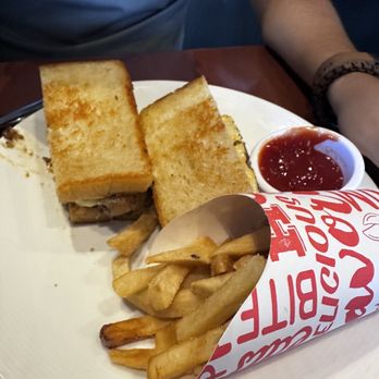 Full Belly - Patsy's Patty melt with fries - Breakfast & Brunch Near Me - San Antonio, Texas Full Belly - Patsy's Patty melt with fries - Breakfast & Brunch Near Me - San Antonio, Texas