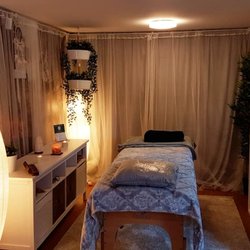 Holistic Serenity - Treatment room for Reiki, Massage, Sound therapy and crystal healing
