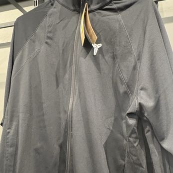 nike outlet great lakes crossing