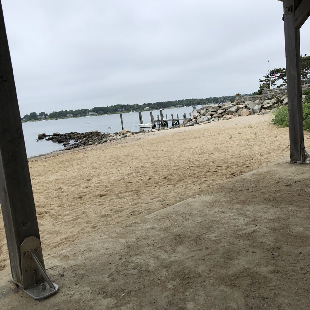 Dubois Beach - Even rainy days are beautiful - Surfing Near Me - Stonington, Connecticut Dubois Beach - Even rainy days are beautiful - Surfing Near Me - Stonington, Connecticut