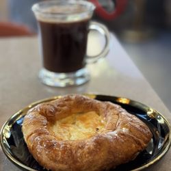 Sana’a Cafe - Cheese Danish