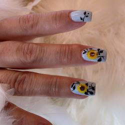 Star Nails & Spa