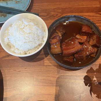 Peter Chang Gaithersburg - Pork Belly and white Rice - Chinese Near Me - Gaithersburg, Maryland Peter Chang Gaithersburg - Pork Belly and white Rice - Chinese Near Me - Gaithersburg, Maryland