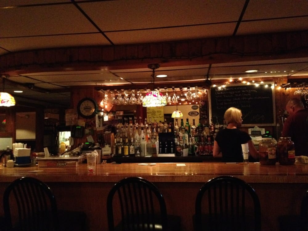 Danny's Restaurant Logo