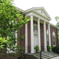 Topsfield Town Library