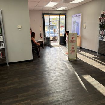 Verizon - Checking in at Verizon - Mobile Phones Near Me - Garden Grove, California Verizon - Checking in at Verizon - Mobile Phones Near Me - Garden Grove, California