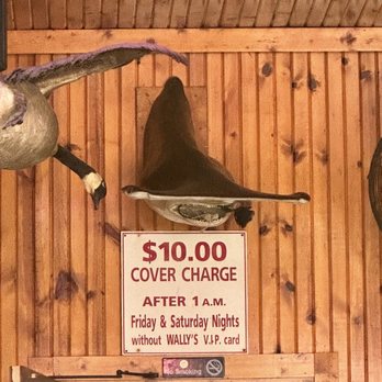 Wally's - American Near Me - Saugatuck, Michigan
