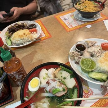 Luc Dinh Ky Restaurant - Bo luc lac, huy thieu, hainan chicken, wonton bbq pork egg noodle - Vietnamese Near Me - Westminster, California Luc Dinh Ky Restaurant - Bo luc lac, huy thieu, hainan chicken, wonton bbq pork egg noodle - Vietnamese Near Me - Westminster, California