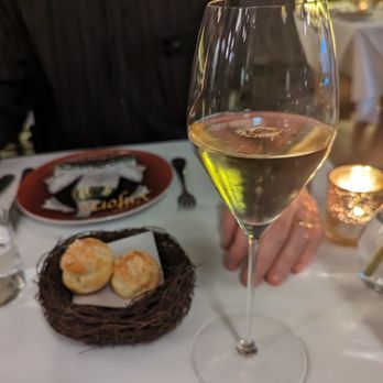 Tasting House - Amuse-bouche with champagne - Wine Bars Near Me - Los Gatos, California Tasting House - Amuse-bouche with champagne - Wine Bars Near Me - Los Gatos, California
