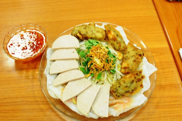 Banh Cuon Thang Long by null