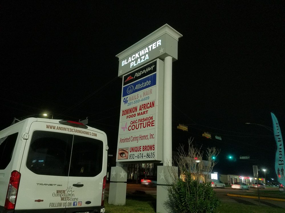 Blackwater Plaza Logo