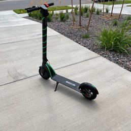Electric scooter