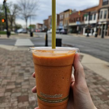 Roots Market Cafe - Orangesicle smoothie - Vegetarian Near Me - Valparaiso, Indiana Roots Market Cafe - Orangesicle smoothie - Vegetarian Near Me - Valparaiso, Indiana