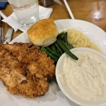 Olivia's Cafe - Southernmost Buttermilk Chicken - New American Near Me - Lake Buena Vista, Florida Olivia's Cafe - Southernmost Buttermilk Chicken - New American Near Me - Lake Buena Vista, Florida