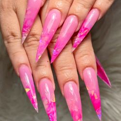 N & y nail spa