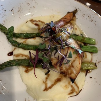 Champions Bar & Grill - New American Near Me - Miami, Florida